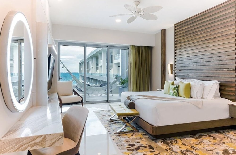 Luxury Suite, 2 Bedrooms, Ocean View - Photo 23