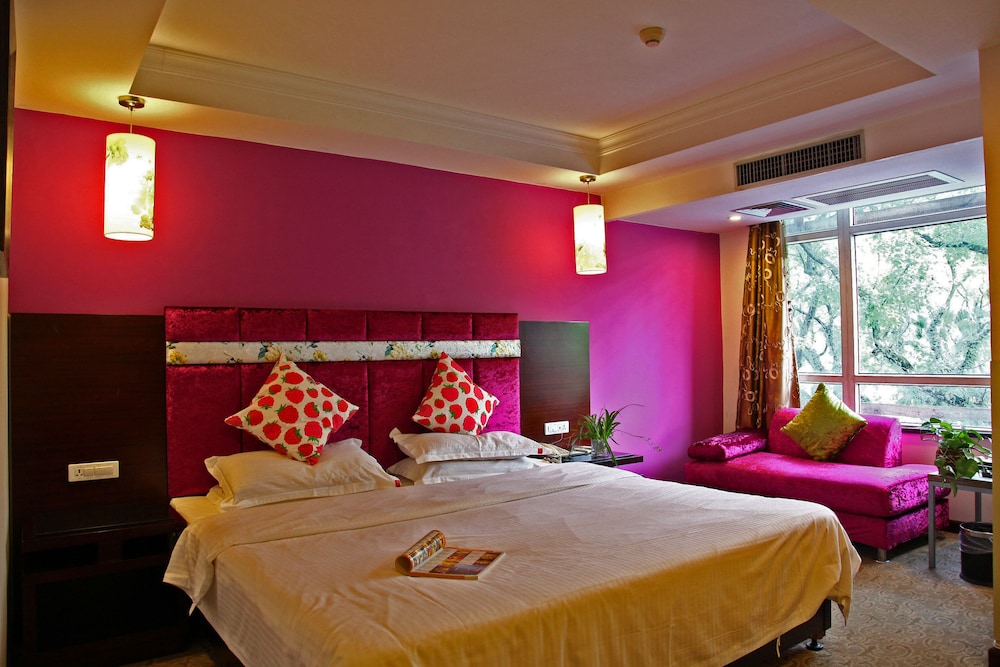 Double Room, 1 King Bed, River View photo 2