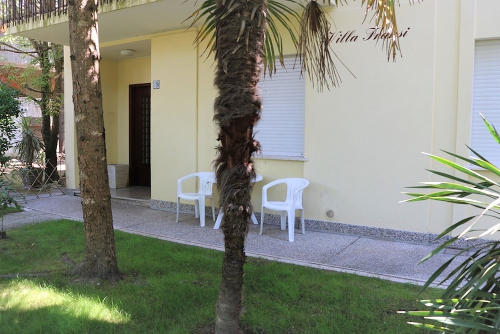 Apartment, 2 Bedrooms, Terrace, Garden View