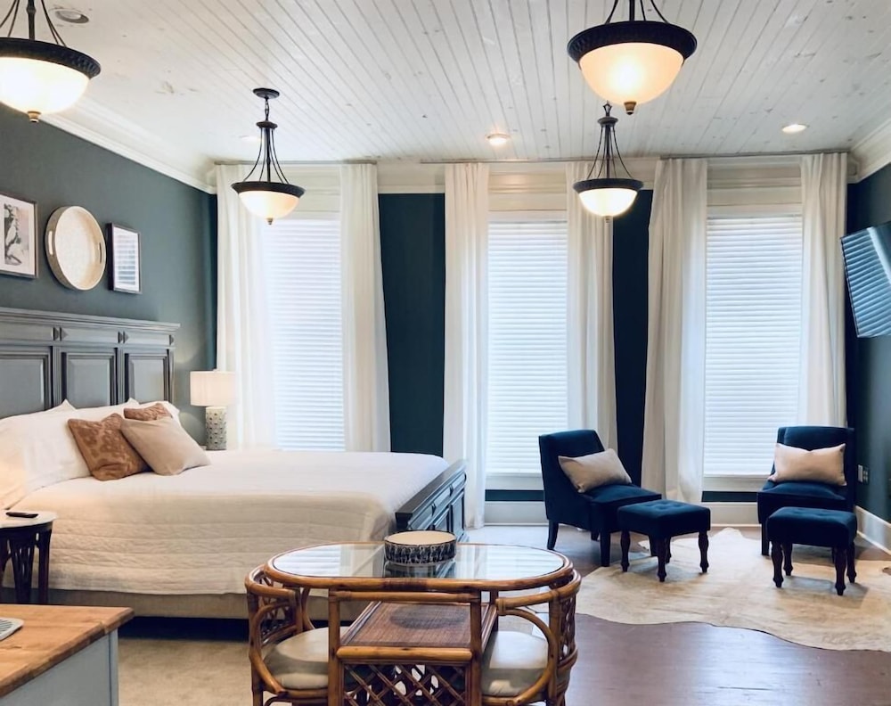 Archer Suite