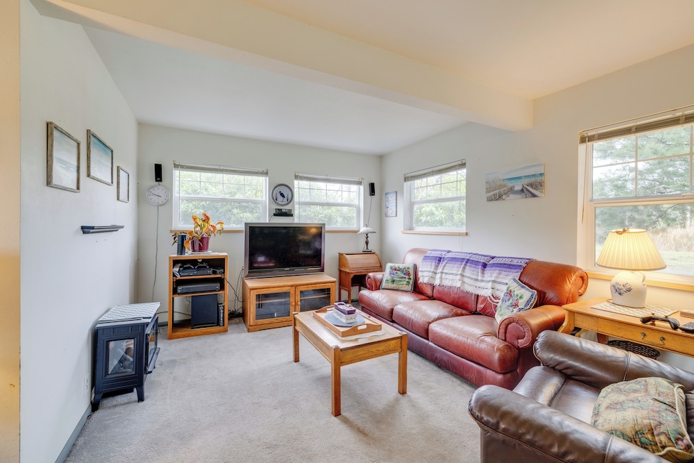 House (2 Bedrooms) photo 2