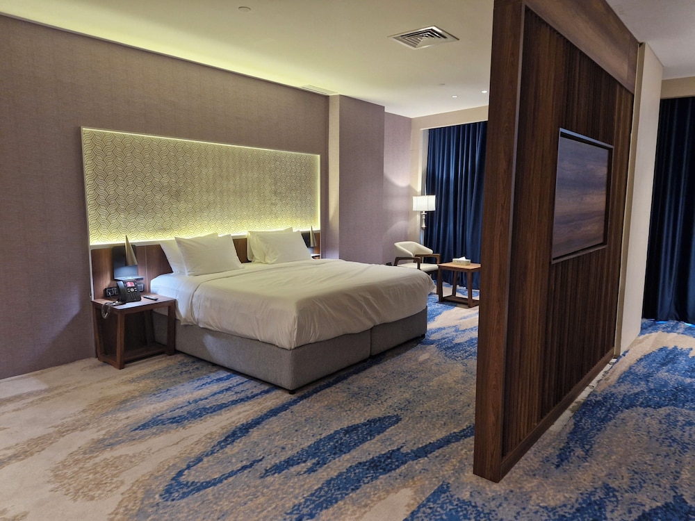 Executive Suite, Sea View