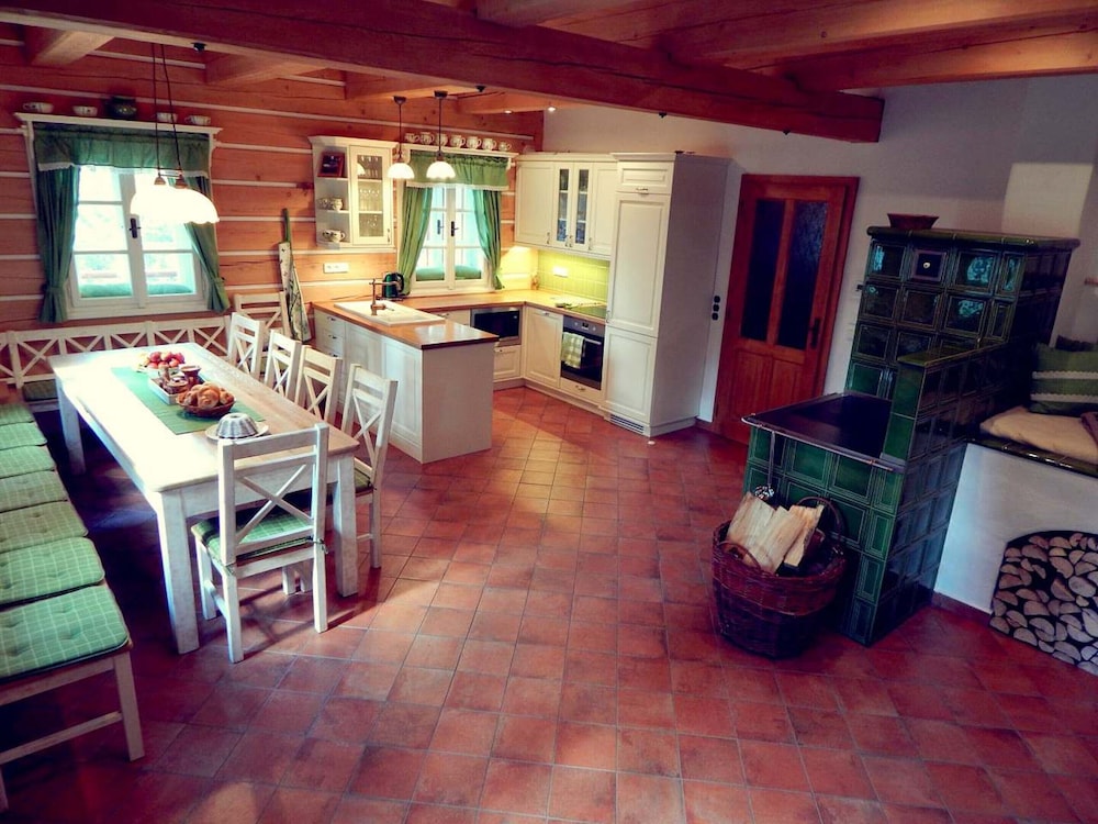 Villa photo 2