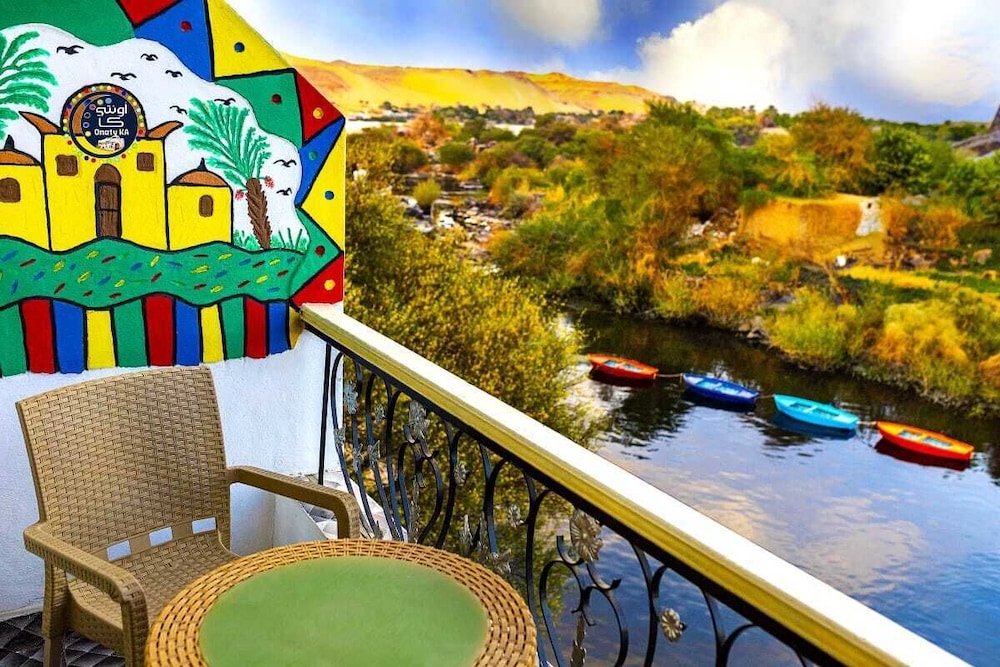 Double Room, River View - Photo 6