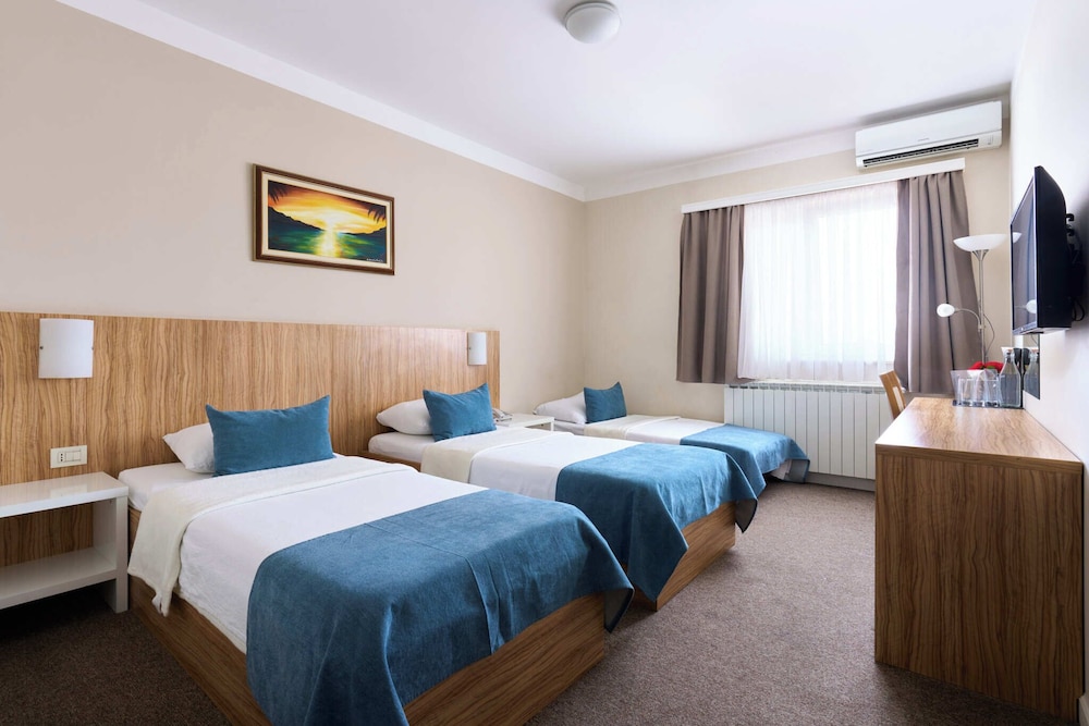 Comfort Single Room, 1 Twin Bed, Non Smoking, Housekeeping photo 1