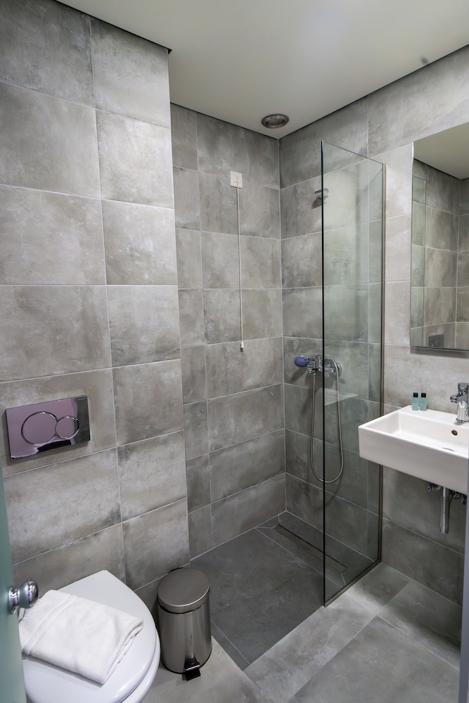 Deluxe Single Room photo 3