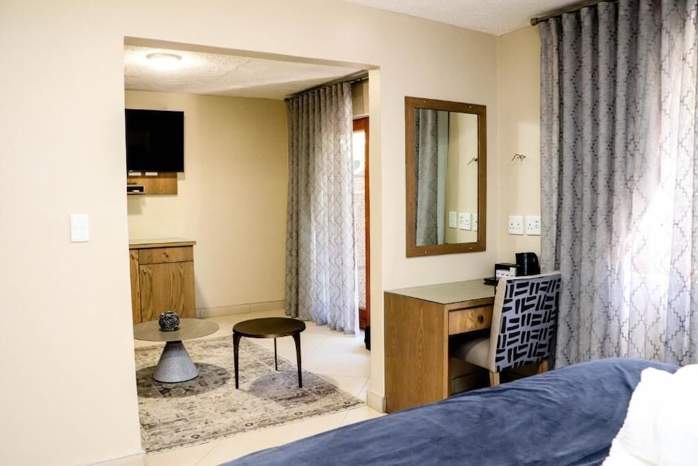 Family Double or Twin Room, Garden View