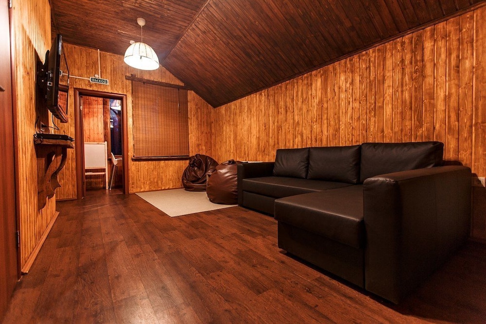Exclusive House, Park View photo 1