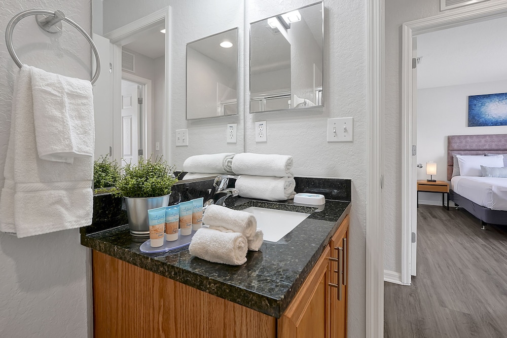 Standard Townhome, 4 Bedrooms, Hot Tub - Photo 29