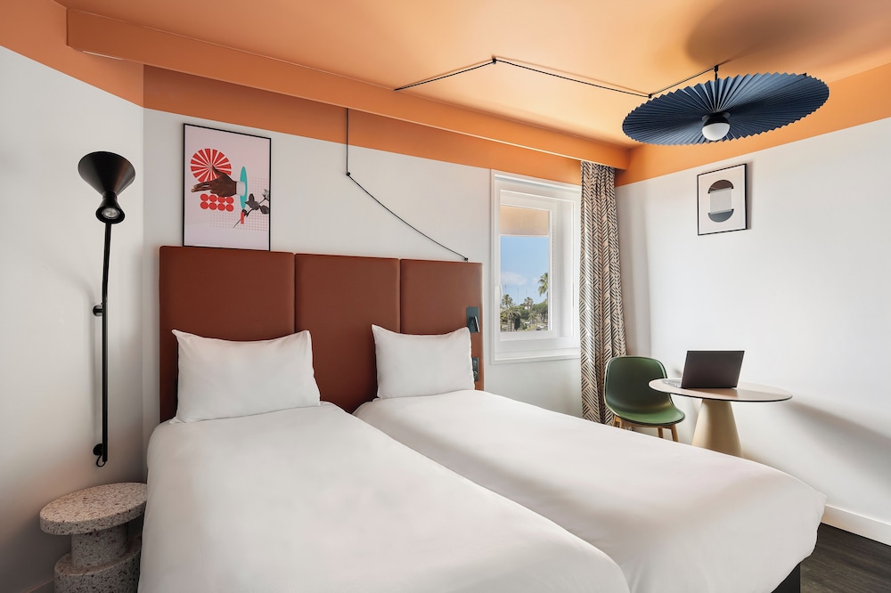 Standard Twin Room, 2 Twin Beds - Photo 7