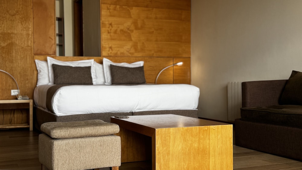 Deluxe Studio Suite