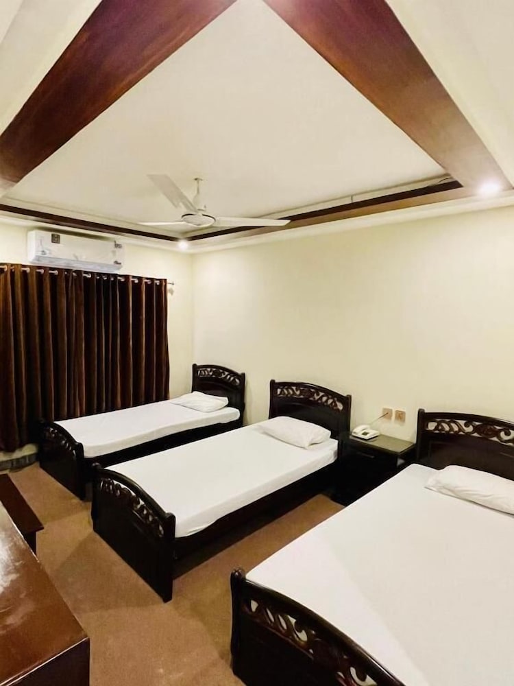 Deluxe Triple Room photo 1