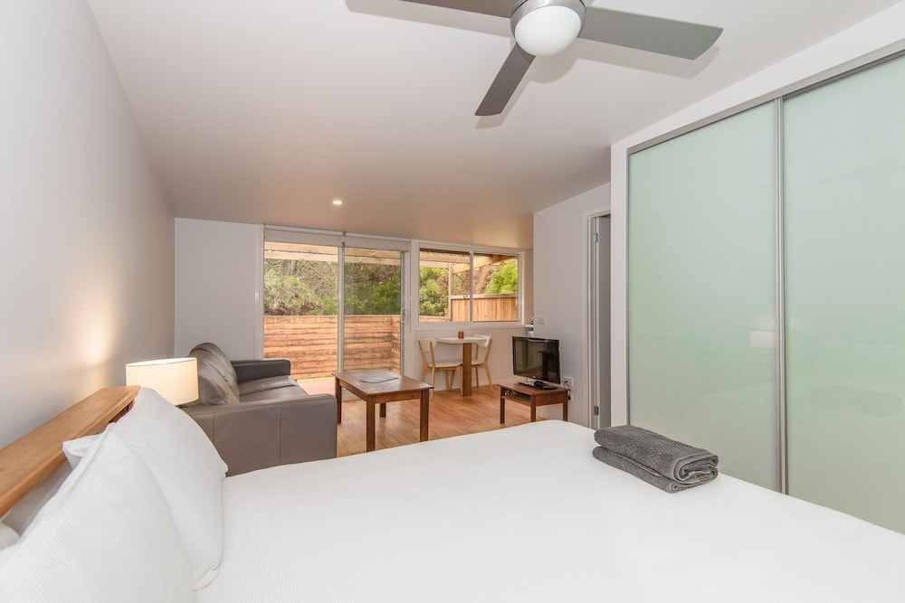 Nelsons Beachfront Studio - Jervis Bay photo 3