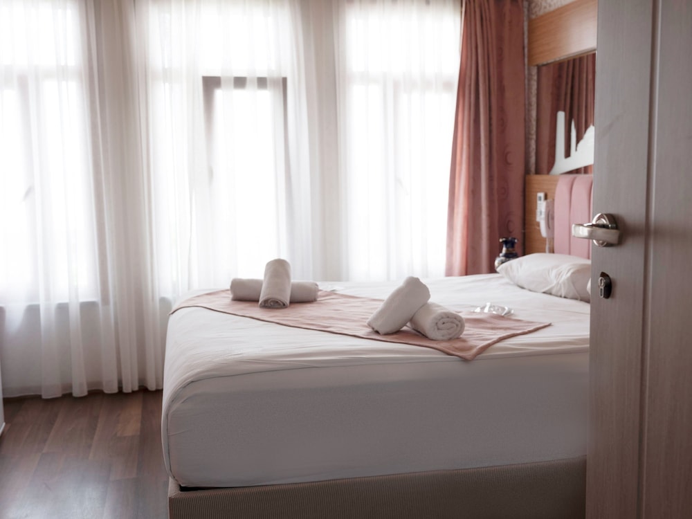 Standard Room photo 3
