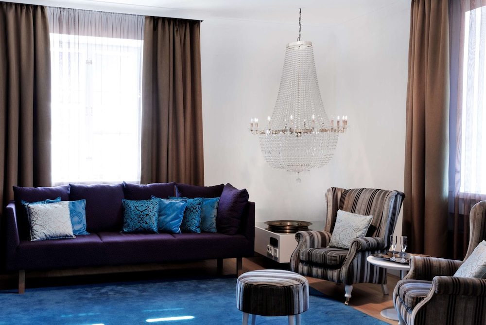 Suite (Plaza) photo 3