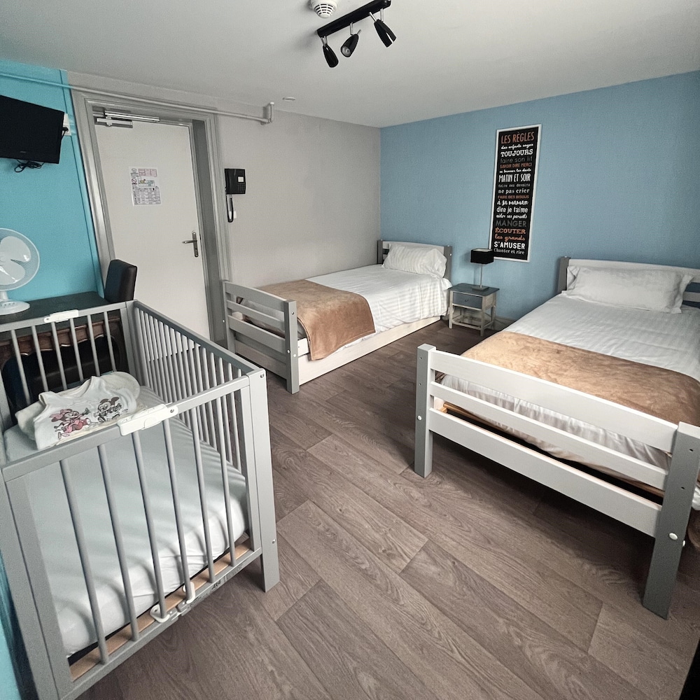 Basic Twin Room