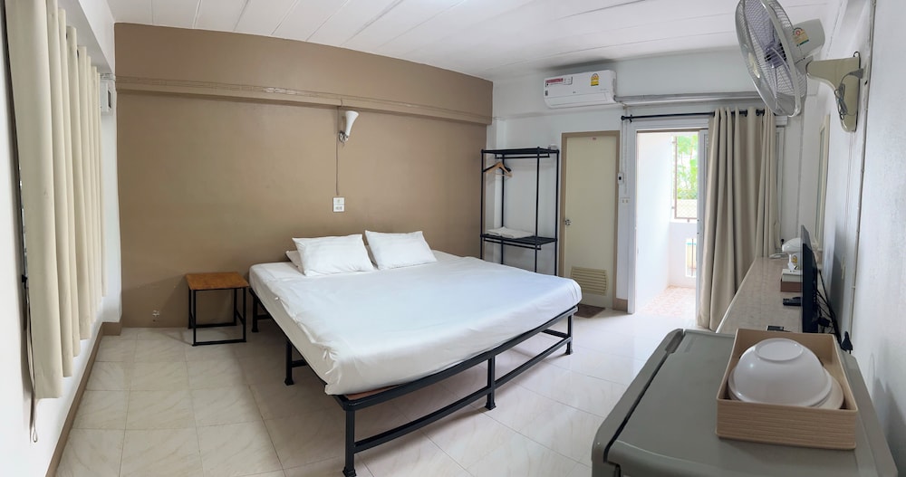 Double Room Single Use, 1 Queen Bed