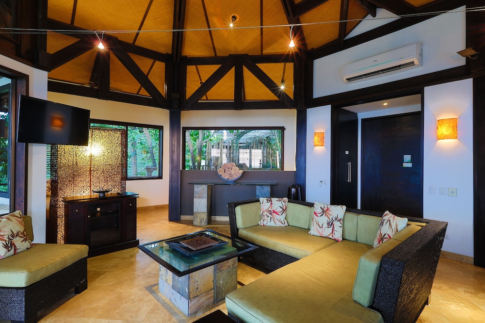 Premium Villa, 2 Bedrooms photo 2