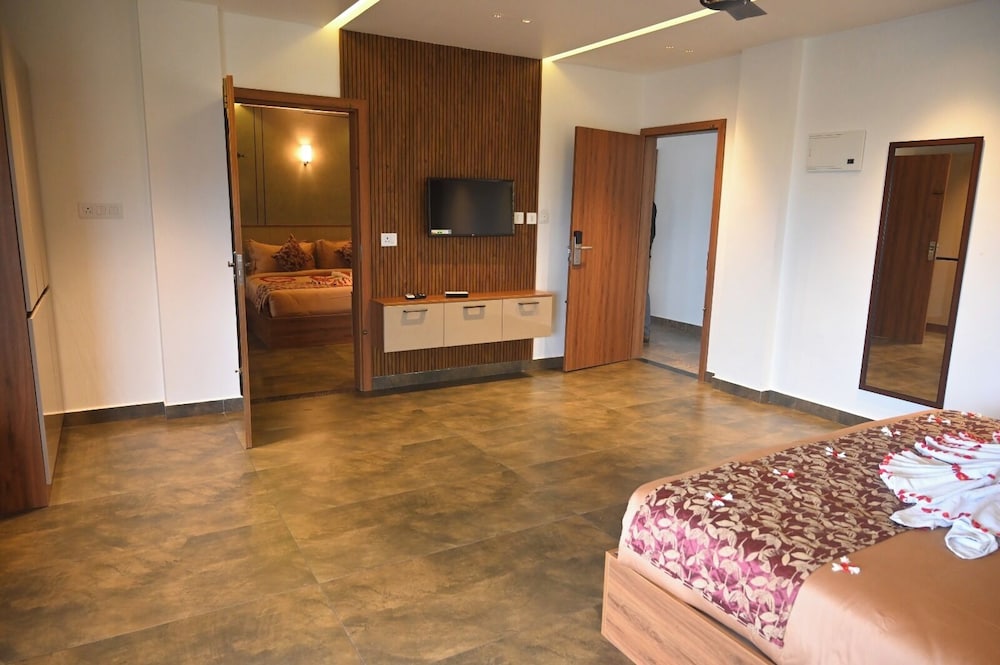 Executive Quadruple Room, Mountain View photo 1