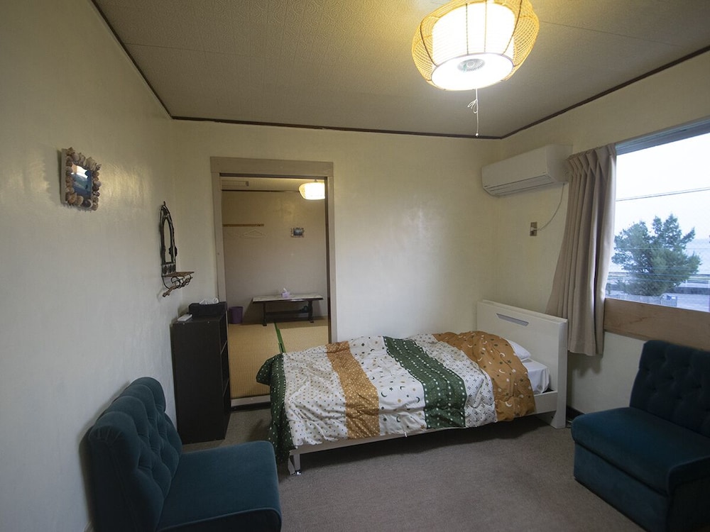 Basic Quadruple Room, Sea View photo 2