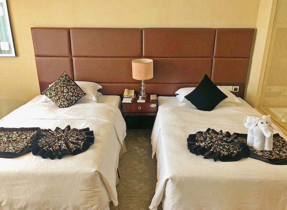 Executive Room, Multiple Beds