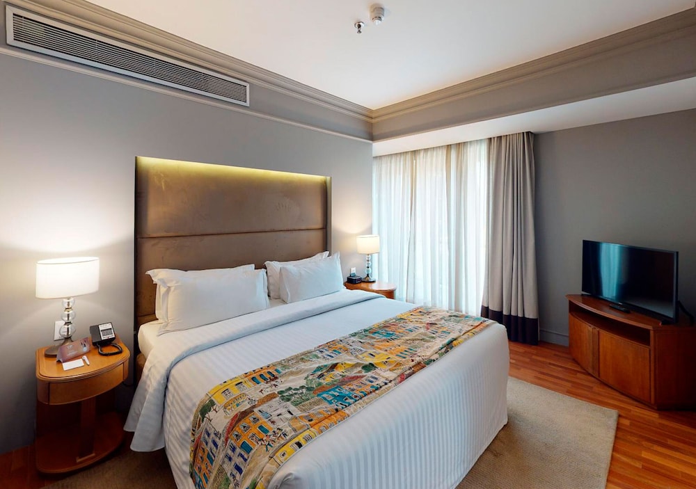 Suite (Master) - Photo 3