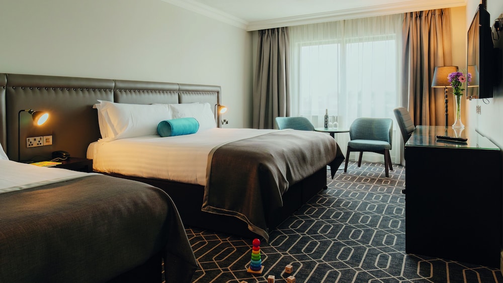 Deluxe Double or Twin Room, Multiple Beds, Ensuite photo 1