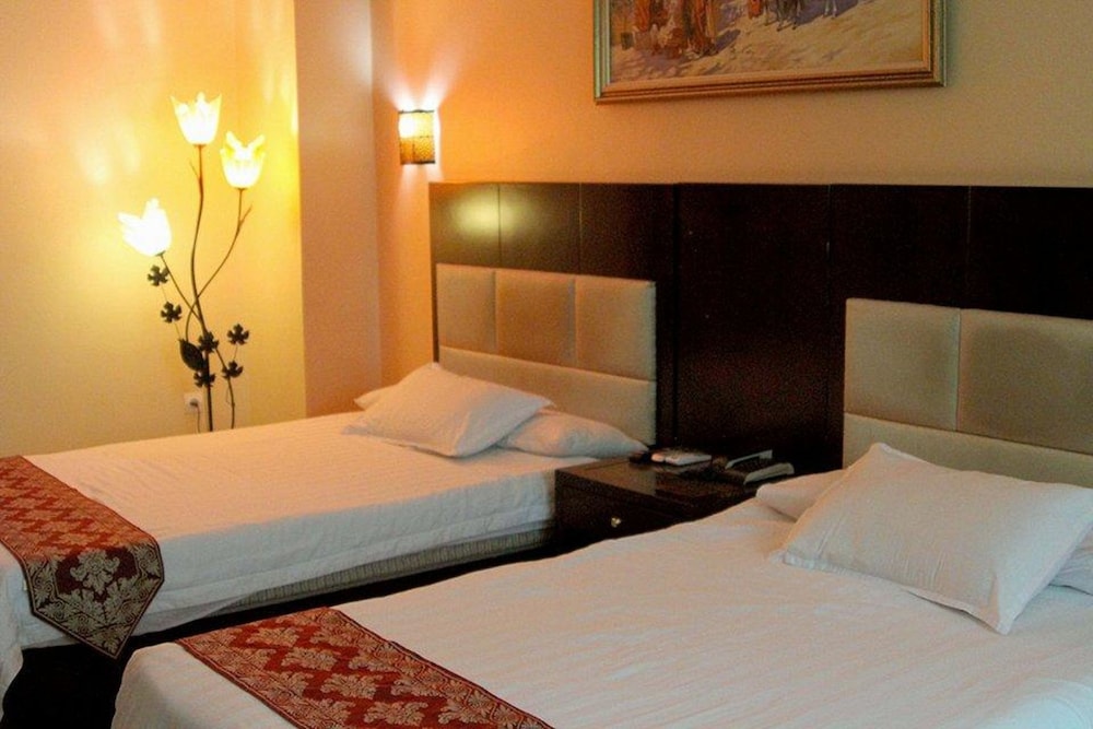 Triple Room, 3 Twin Beds photo 1