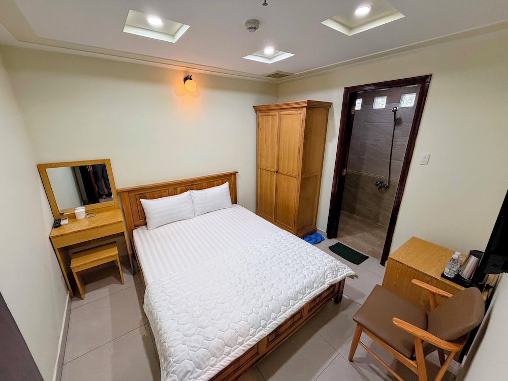 Basic Double Room