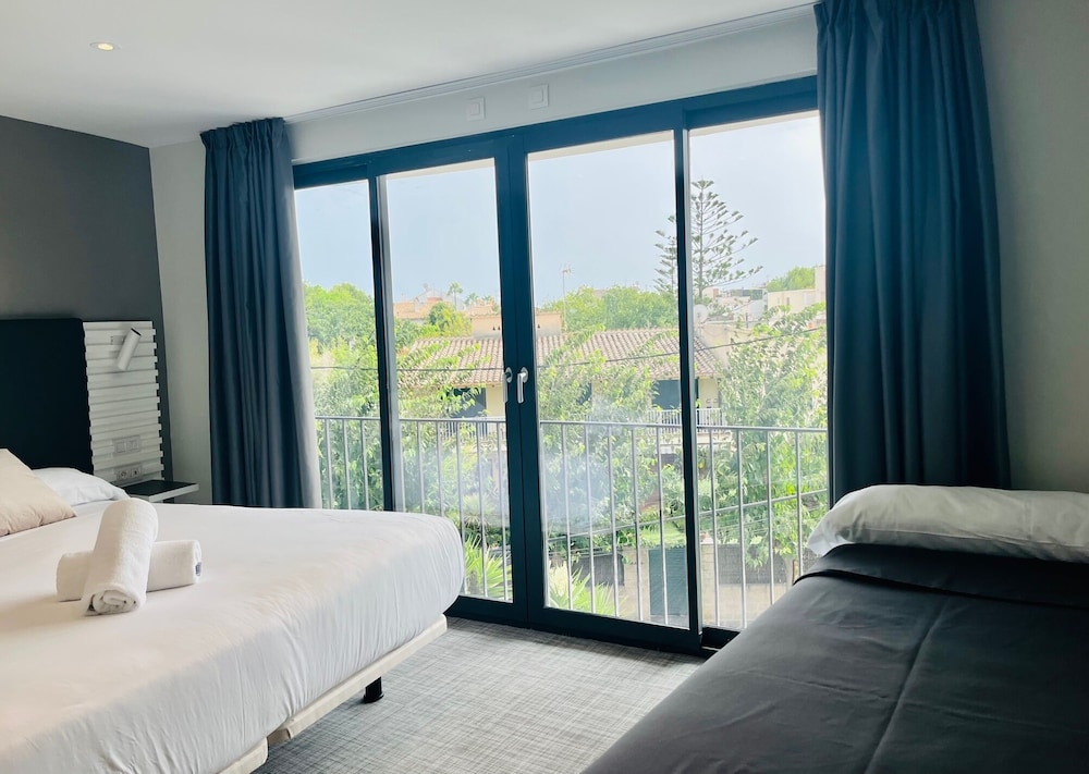 Double Room - Photo 2