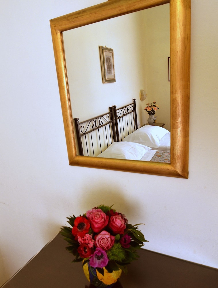 Standard Room, Non Smoking, Ensuite photo 3