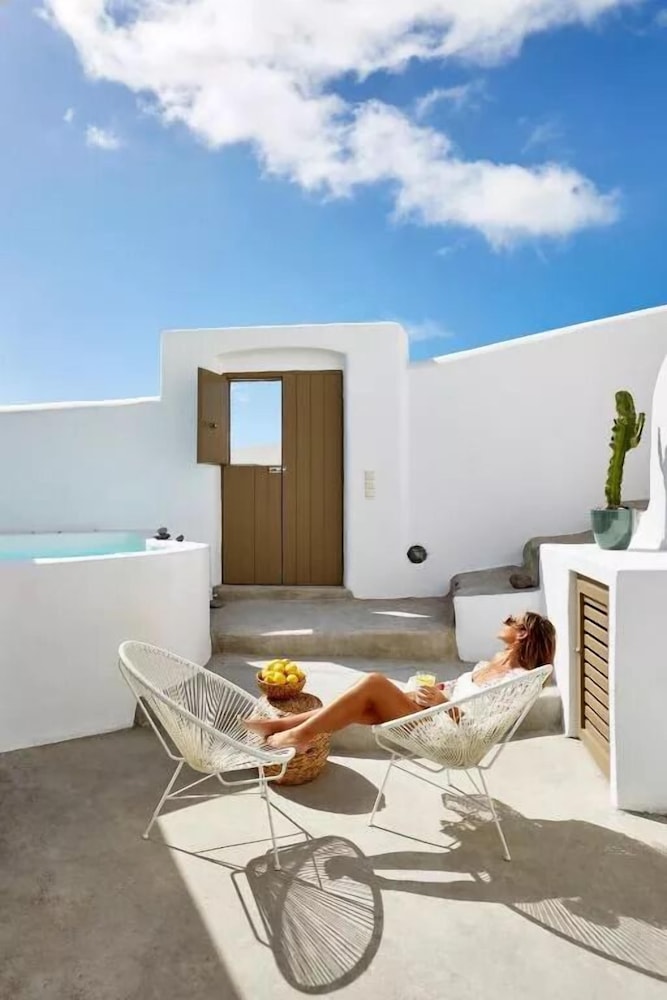 Studio with Private Hot Tub