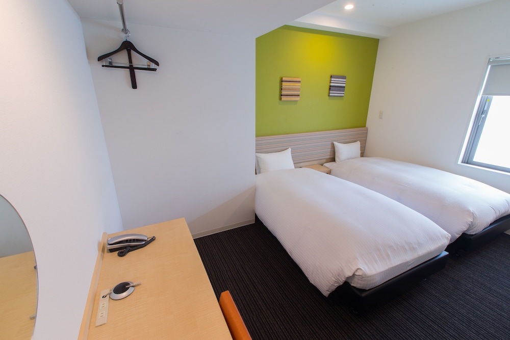 Twin Room Non-Smoking