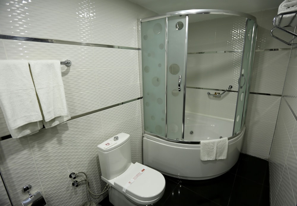 Standard Twin Room photo 2