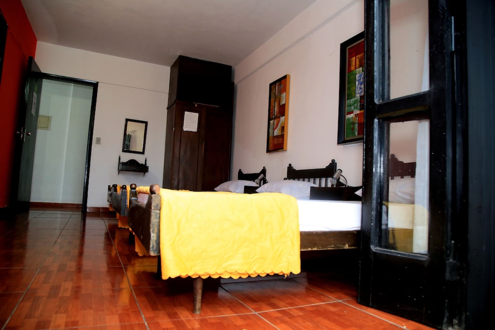 Quadruple Room, Multiple Beds (Family Room)