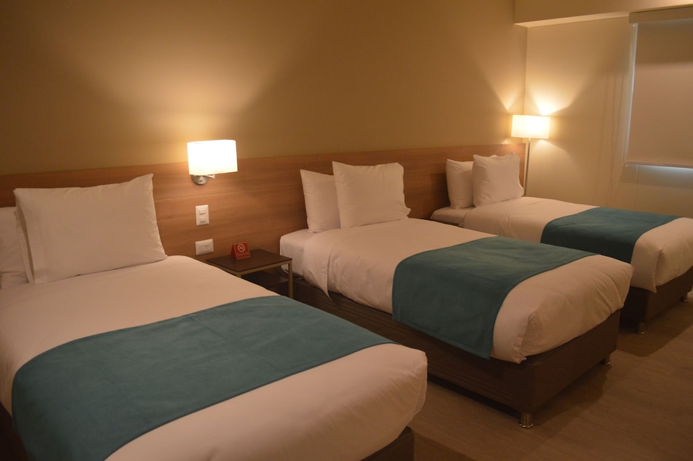 Triple Room, 3 Twin Beds photo 3