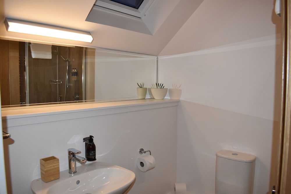 Double Room, Ensuite (Oak) photo 3