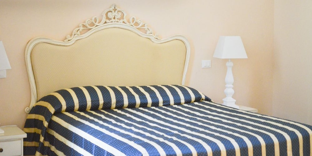 Double or Twin Room, Private Bathroom