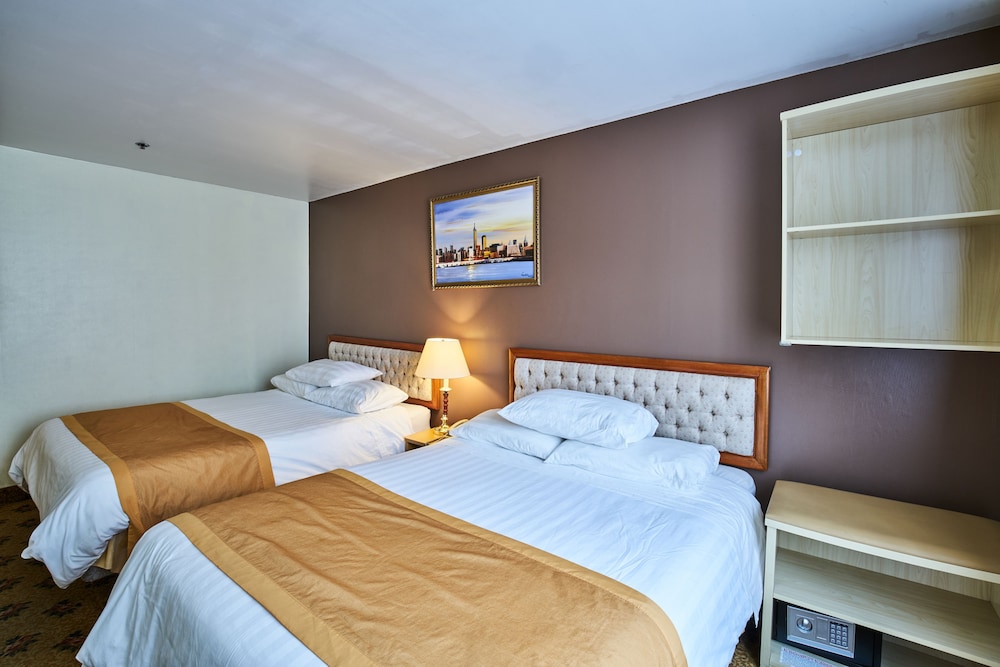 Basic Double or Twin Room