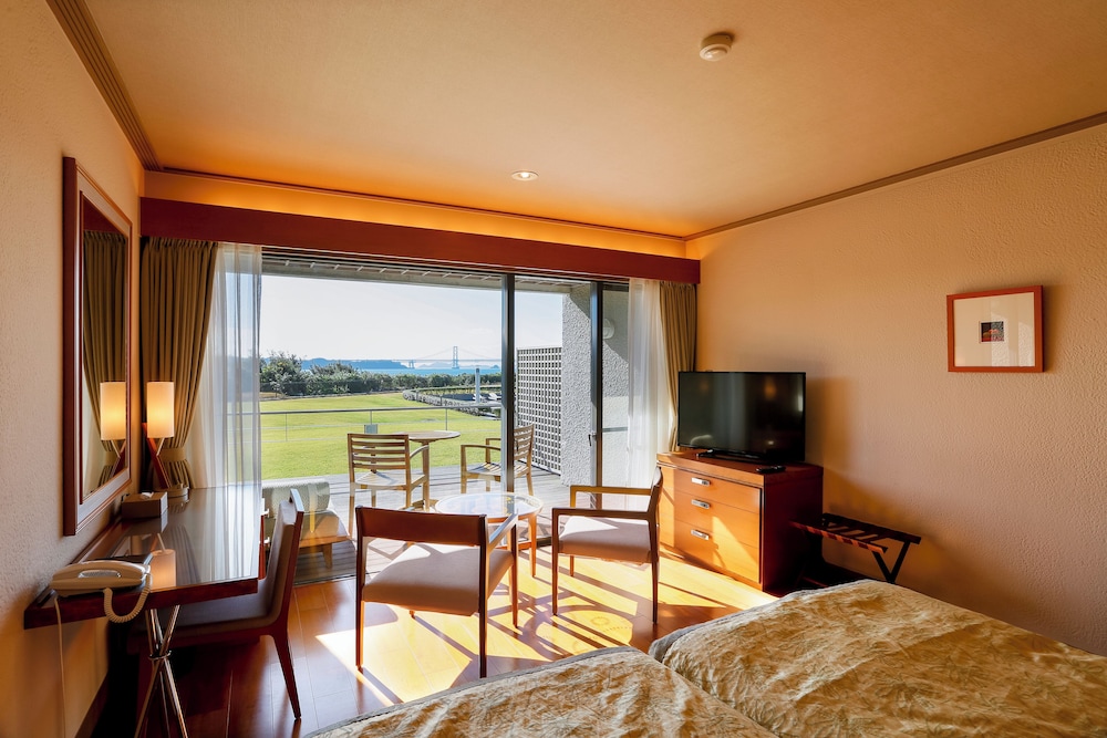 Deluxe Twin Room (101-104) - Photo 6
