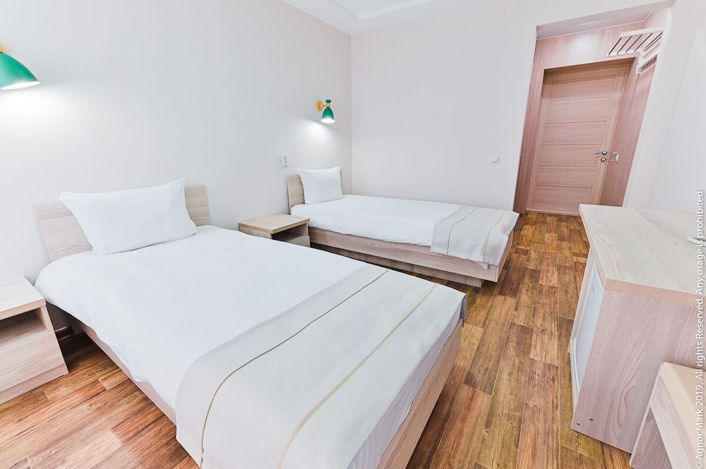 Standard Twin Room photo 3