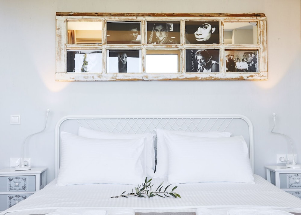 Double Room, 1 King Bed, Sea View photo 1