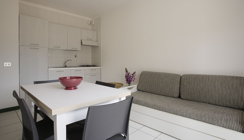 Apartment, 3 Bedrooms, 2 Bathrooms (8 people) photo 2