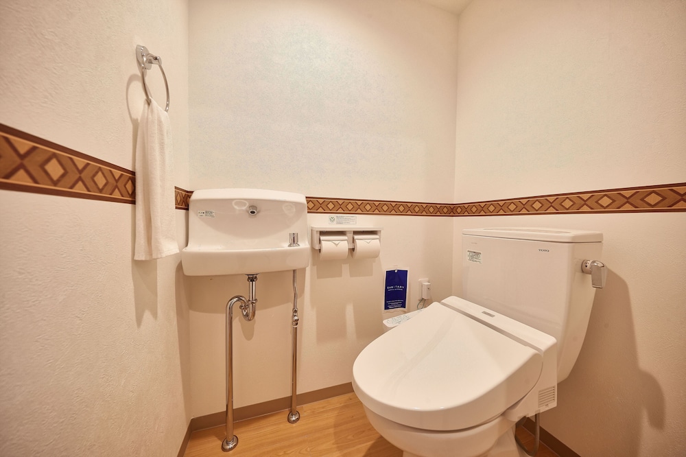 Twin Room - Photo 30