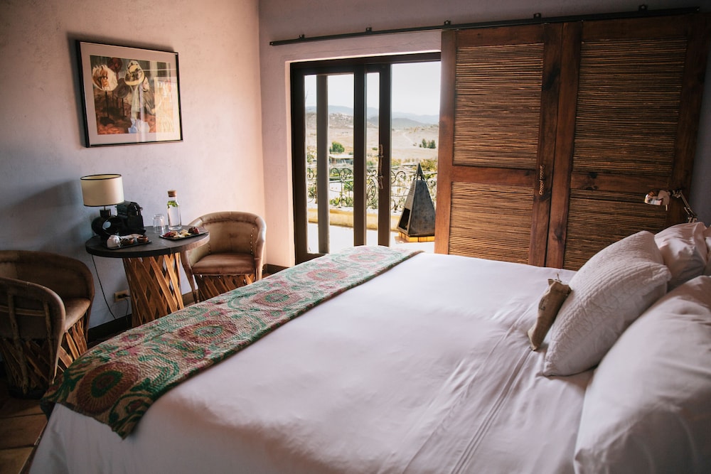 Superior Double Room, 1 King Bed, Non Smoking, Terrace photo 1