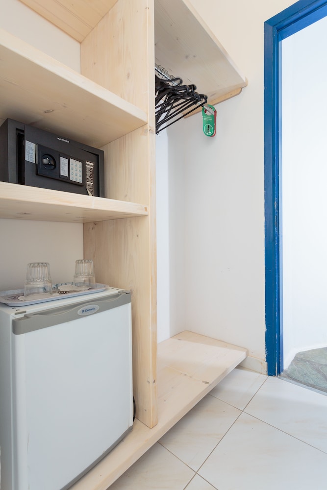 Triple Room, Sea View - Photo 7