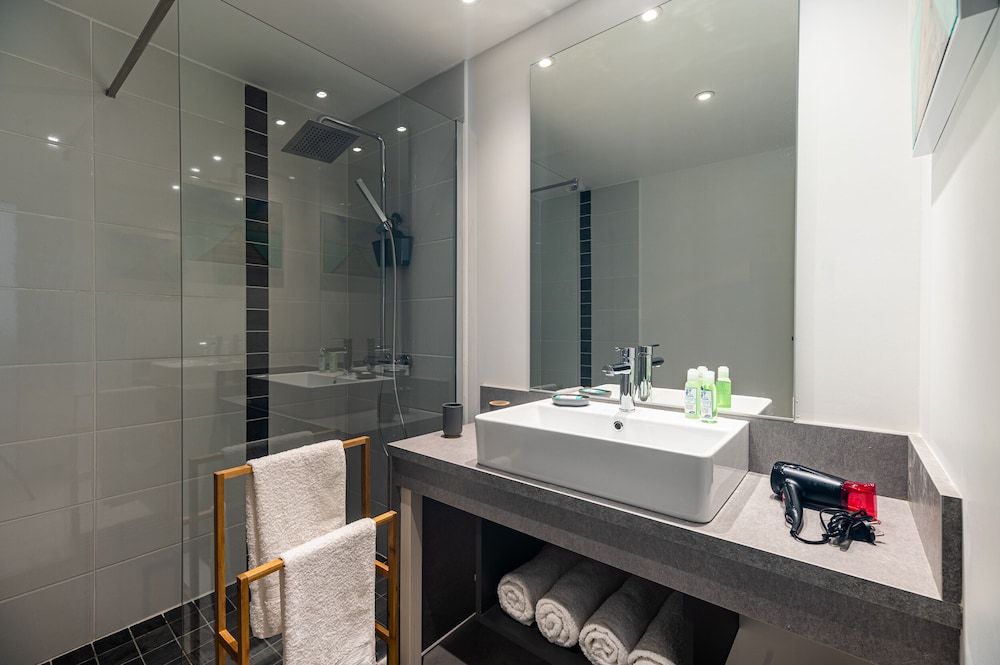 Family Apartment, 2 Bedrooms, 2 Bathrooms - Photo 6