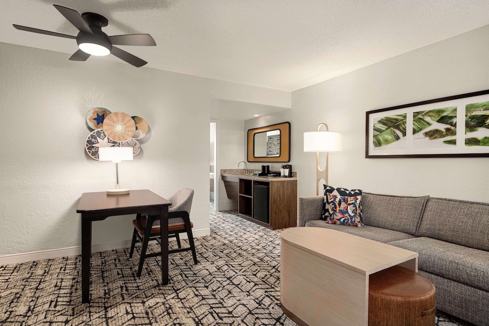 Room, 2 Queen Beds (Mobility & Hearing, Roll-in Shower)
