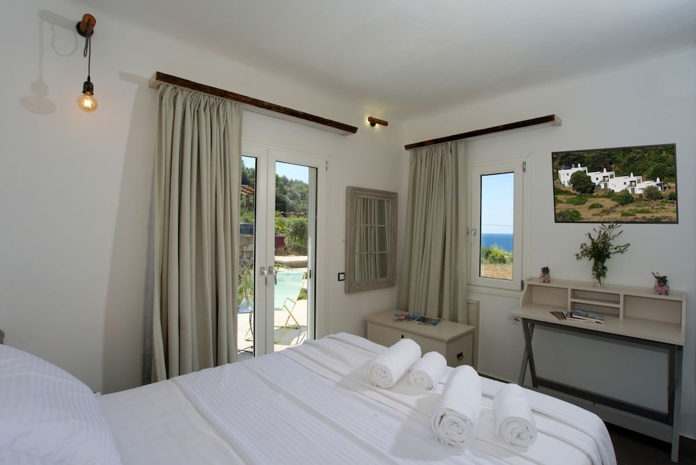 Superior Villa, Fireplace, Sea View photo 1
