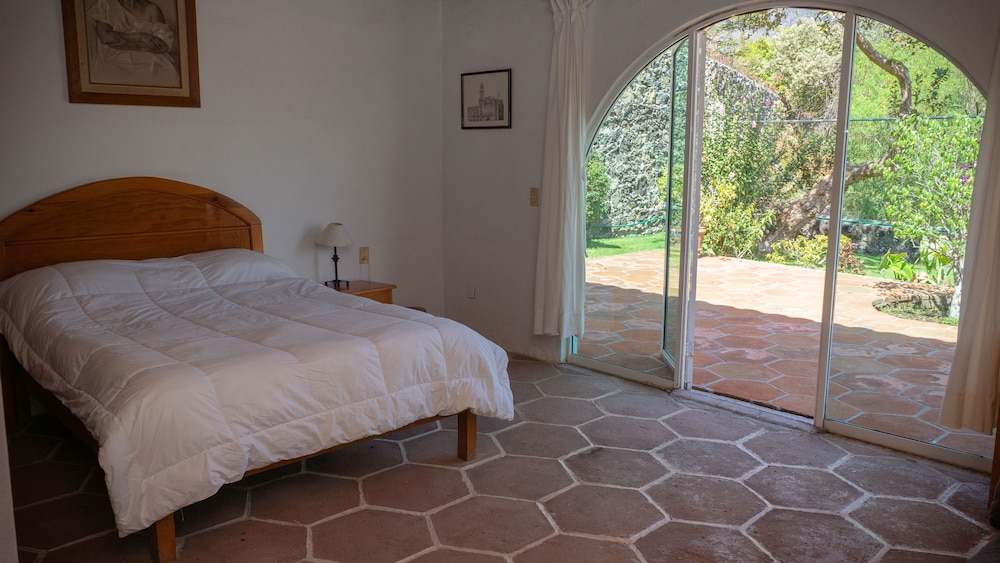 Standard Quadruple Room, Multiple Beds photo 3